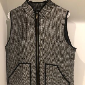 XL vest. Black and white. Fits like a large